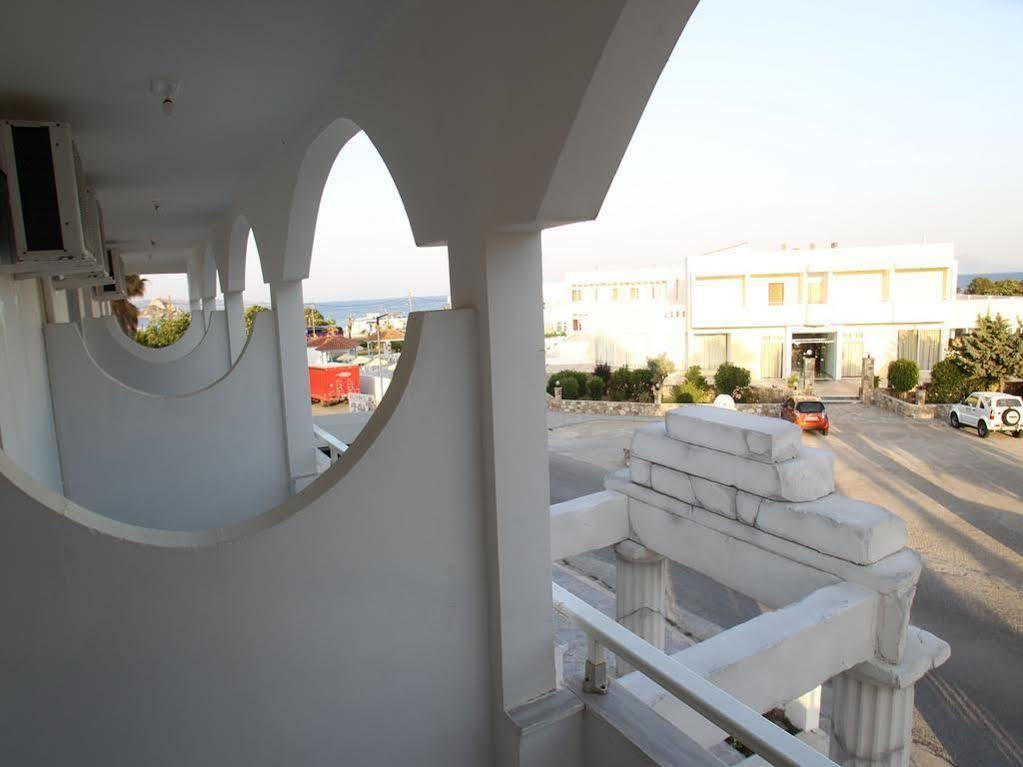 Antonis Hotel Kéfalos Exterior foto
